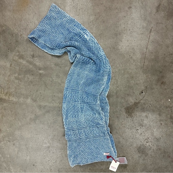 Made In Ireland Indigo Dyed Stone Washed Scarf - Picture 4 of 5